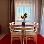 Zielona Przystan Apartment *
